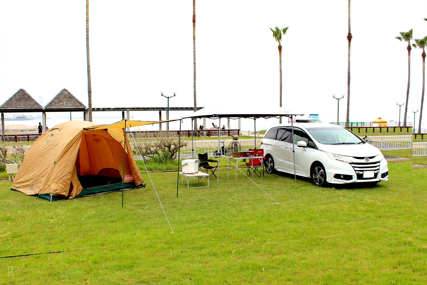 快適なキャンプ泊を実現 全サイトで電源の使用可能