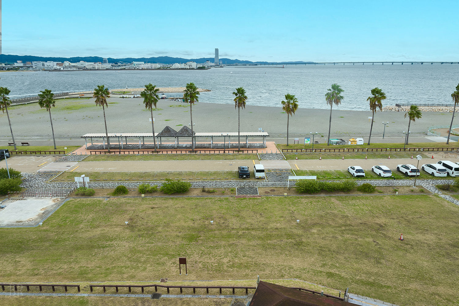 快適なキャンプ泊を実現 全サイトで電源の使用可能